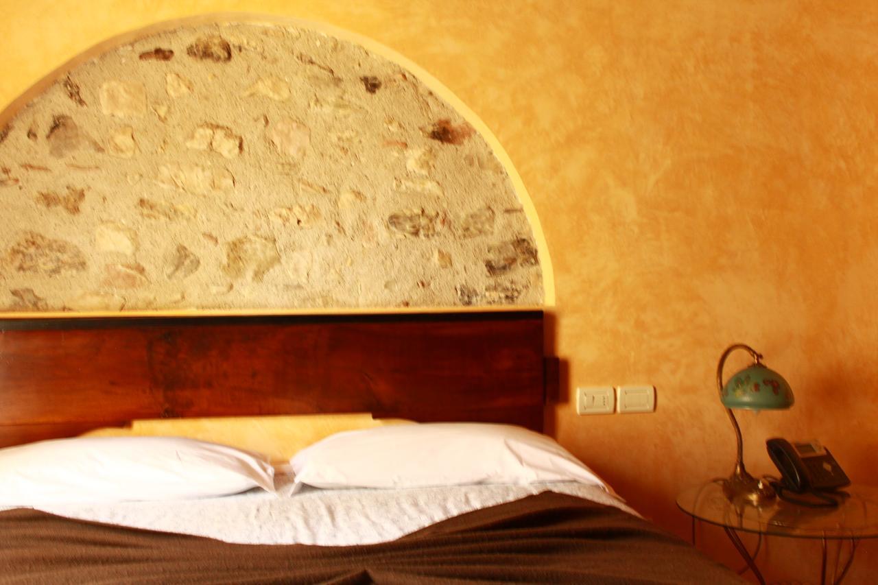 Agriturismo Villa Bissiniga Saló Exterior foto
